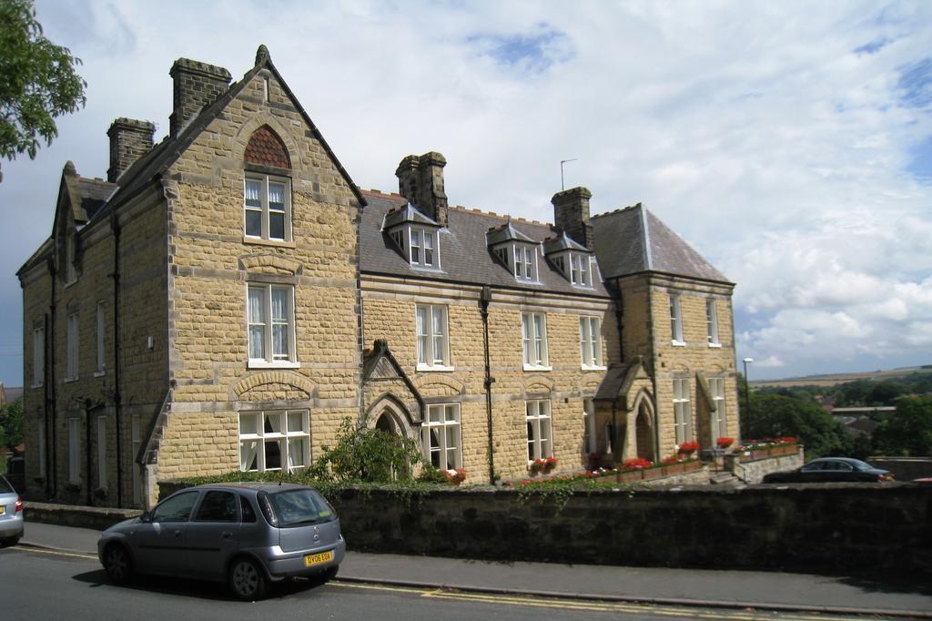 The Mount Hotel Malton Exterior photo