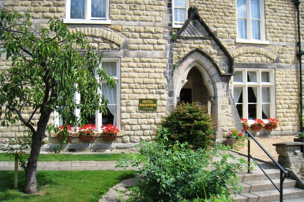 The Mount Hotel Malton Exterior photo